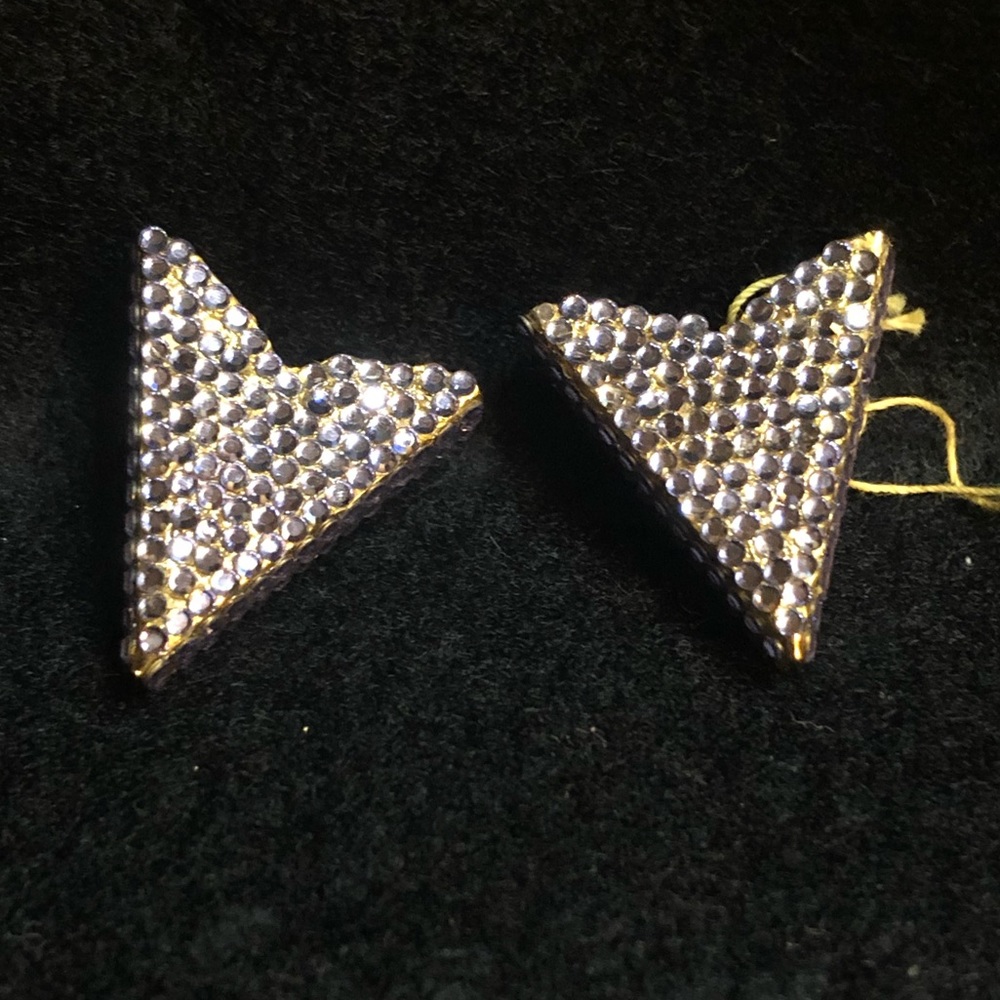 Cathleen Waronker Rhinestone Collar Tips